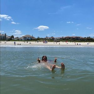 Meet your Posher, Abby